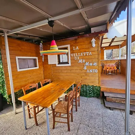 La Di Mr Max Camping *