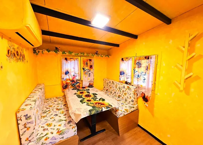 La Di Mr Max Camping *